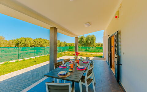 Villa Eufriama: Giardino, Shade, Landscaping, Ricorrere, Eco Hotel, Villa, Passerella