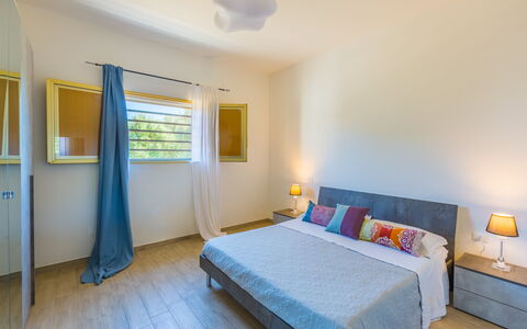 Villa Eufriama: Interior Design, Pavimentazione, Pavimento, Mobilia, Legna, Soffitto, Letto, Camera, Illuminazione, Camera Da Letto
