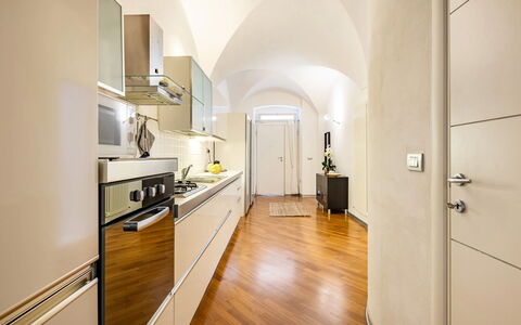 Casa Garibaldi - Levanto: Pavimentazione, Interior Design, Legna, Soffitto, Pavimento, Cucina, Elettrodomestico Da Cucina, Controsoffitto, Apparecchio Major, Mobilia