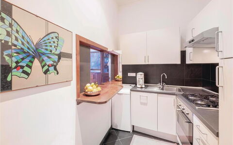 Casa Camuri - Levanto: Interior Design, Cucina, Pavimentazione, Controsoffitto, Soffitto, Mobilia, Apparecchio Major, Camera, Pavimento, Elettrodomestico Da Cucina