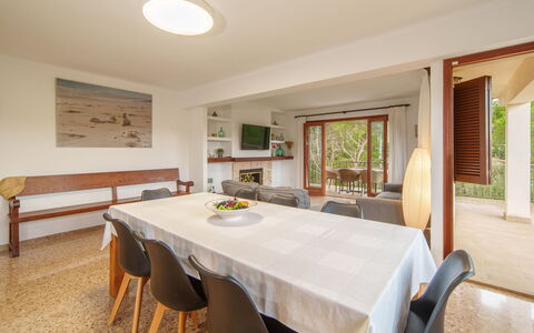 Cas Padrins de Santanyi: Mobilia, Interior Design, Pavimentazione, Pavimento, Tavolo, Legna, Soffitto, Sala Da Pranzo, Sedia, Cucina & Sala Da Pranzo Tavolo