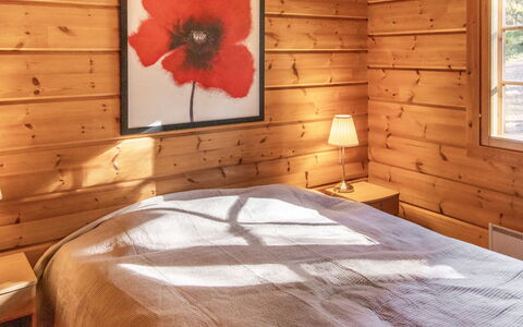 Pirkonlahti: Legna, Pavimentazione, Pavimento, Interior Design, Mobilia, Soffitto, Camera, Letto, Illuminazione, Camera Da Letto