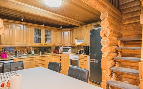 Saarentaus: Legna, Pavimentazione, Pavimento, Mobilia, Pavimento In Legno, Interior Design, Letto A Castello, Camera, Color Legno, Latifoglie