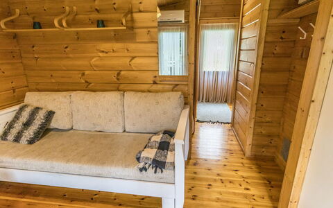 Vidnäs 5: Mobilia, Interior Design, Pavimentazione, Pavimento, Tavolo, Soffitto, Cucina & Sala Da Pranzo Tavolo, Illuminazione, Sedia, Casa