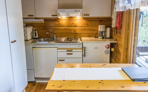 Vidnäs 7: Mobilia, Interior Design, Pavimentazione, Pavimento, Tavolo, Soffitto, Cucina & Sala Da Pranzo Tavolo, Illuminazione, Sedia, Casa