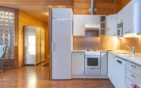 Näsinjoutsen: Legna, Villetta, Casa, Casa, Porta, Latifoglie, Edifici Giardino, Color Legno, Log Cabin, Plank