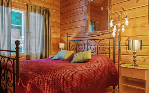 Näsinneito: Mobilia, Interior Design, Pavimentazione, Pavimento, Tavolo, Soffitto, Cucina & Sala Da Pranzo Tavolo, Illuminazione, Sedia, Casa