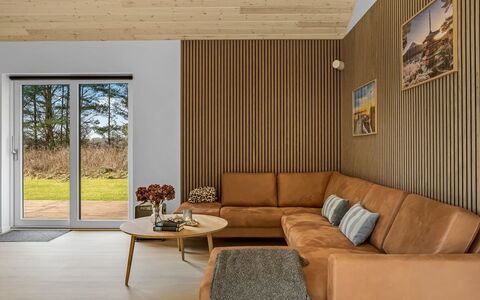 Herwarth - 2.3Km from the Sea: Tetto, Casa, Porta, Villetta, Shade, Raccordo, Cortile, Estate, Backyard