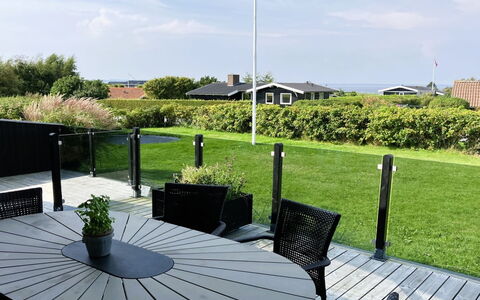 Carlene - 350M from the Sea: Mobilia, Mobili Da Esterno, Tavolo Esterno, Sedia, Shade, Portico, Deck, Giardino, Terrazza, Prato