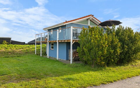 Engelbertine - 30M from the Sea: Casa, Tetto, Casa, Villetta, Arbusto, Groundcover, Estate, Agriturismo, Raccordo, Edifici Giardino