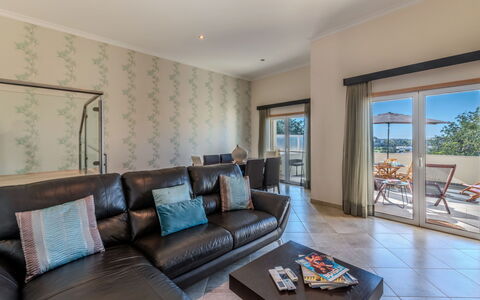 Encosta Dos Salgados: Interior Design, Mobilia, Pavimentazione, Soffitto, Pavimento, Camera, Casa, Appartamento, Divano, Soggiorno