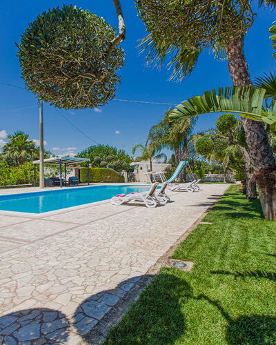 Trullo Poggio Con Piscina