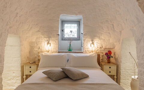 Masseria Le Monache: Soffitto, Lampada, Camera Da Letto, Letto, Lampada, Cuscino, Bedding, Hotel, Lancia Cuscino