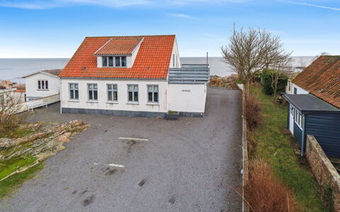 Elsabeth - 50M from the Sea: Estate, Shade, Driveway, Agriturismo