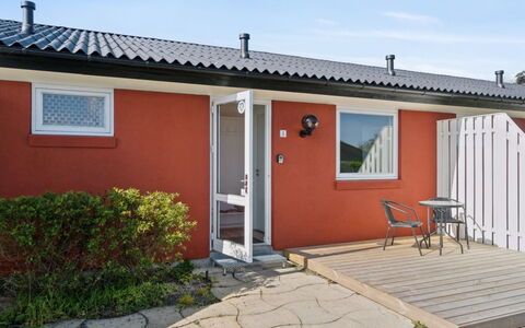 Kate - 300M from the Sea: Tetto, Casa, Zona Residenziale, Casa, Estate, Villetta, Design