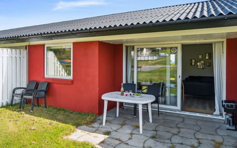 Kate - 300M from the Sea: Tetto, Casa, Zona Residenziale, Casa, Estate, Villetta, Design