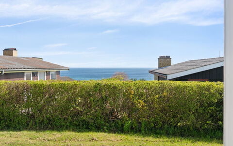 Kate - 300M from the Sea: Tetto, Casa, Zona Residenziale, Casa, Estate, Villetta, Design