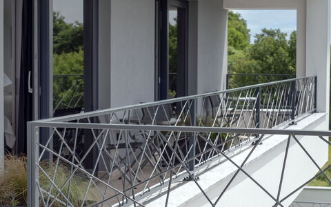 Lina: Collina, Highland, Hill Station, Area Rurale, Estate, Foresta, Piantagione, Eco Hotel, Agriturismo, Valle