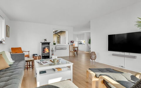 Hane - 750M from the Sea: Legna, Tetto, Casa, Casa, Architettura, Raccordo, Lotto, Villetta, Capannone, Edifici Giardino