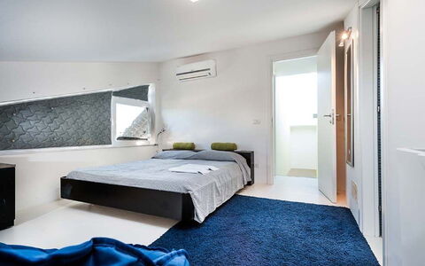 Cala Marina: Interior Design, Pavimentazione, Pavimento, Parete, Mobilia, Soffitto, Camera, Camera Da Letto, Letto, Illuminazione