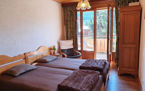 Résidence B: Legna, Mobilia, Camera, Soffitto, Color Legno, Latifoglie, Sedia, Letto, Camera Da Letto, Cabinetry