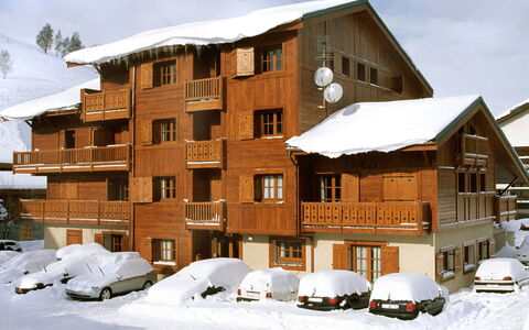 Alpina Lodge: Neve, Casa, Zona Residenziale, Casa, Inverno, Congelamento, Insediamento Umano, Villetta, Appartamento, Villaggio