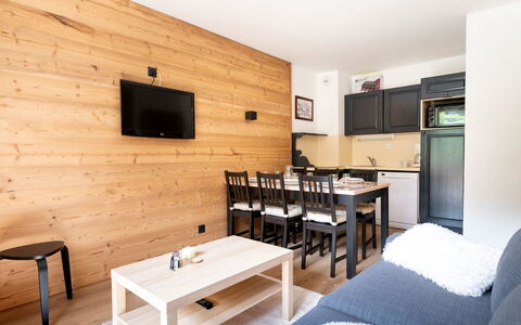 La Turra: Legna, Mobilia, Latifoglie, Color Legno, Plank, Inverno, Pavimento In Legno, Neve, Legname, Congelamento