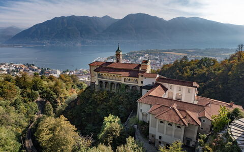 Palm Cottage: Geografia Montane, Montagna, Collina, Paesaggio, Highland, Hill Station, Catena Montuosa, Valle, Attrazione Turistica, Cresta