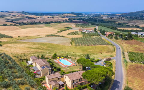 Le Farsiche: Estate, Ricorrere, Villa, Eco Hotel, Piscina, Hacienda, Hotel, Agriturismo, Piantagione