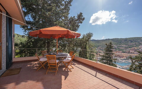 Ca' Nelly: Collina, Catena Montuosa, Eco Hotel, Balcone, Shade, Paesino Di Montagna