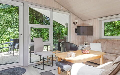 Gorica - 30Km from the Sea: Legna, Interior Design, Pavimentazione, Pavimento, Mobilia, Soffitto, Casa, Camera, Soggiorno, Divano