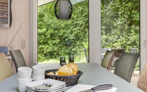 Gorica - 30Km from the Sea: Mobilia, Interior Design, Tavolo, Sala Da Pranzo, Tavola, Cucina & Sala Da Pranzo Tavolo, Sedia, Casa, Lampada, Bicchiere
