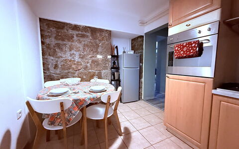 Apartment Niko, Private Garden, Wifi - Opatija: Apparecchio Major, Pavimentazione, Elettrodomestico Da Cucina, Cucina, Pavimento, Interior Design, Elettrodomestico, Mobilia, Controsoffitto, Camera