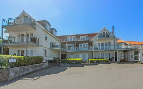 Thorvor - 70M from the Sea: Appartamento, Condominio, Estate, Balcone, Villa, Hotel