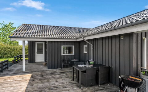 Asgard - 800M to the Fjord: Tetto, Casa, Casa, Villetta, Porta, Raccordo, Deck, Portico, Plank, Latifoglie