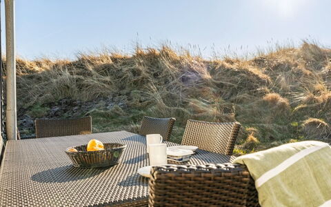 Alrike - 200M from the Sea: Estate, Shade, Driveway, Agriturismo