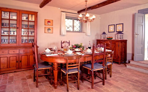 Villa Sagrantino: Mobilia, Interior Design, Tavolo, Sedia, Legna, Sala Da Pranzo, Pavimentazione, Cucina & Sala Da Pranzo Tavolo, Camera, Cabinetry