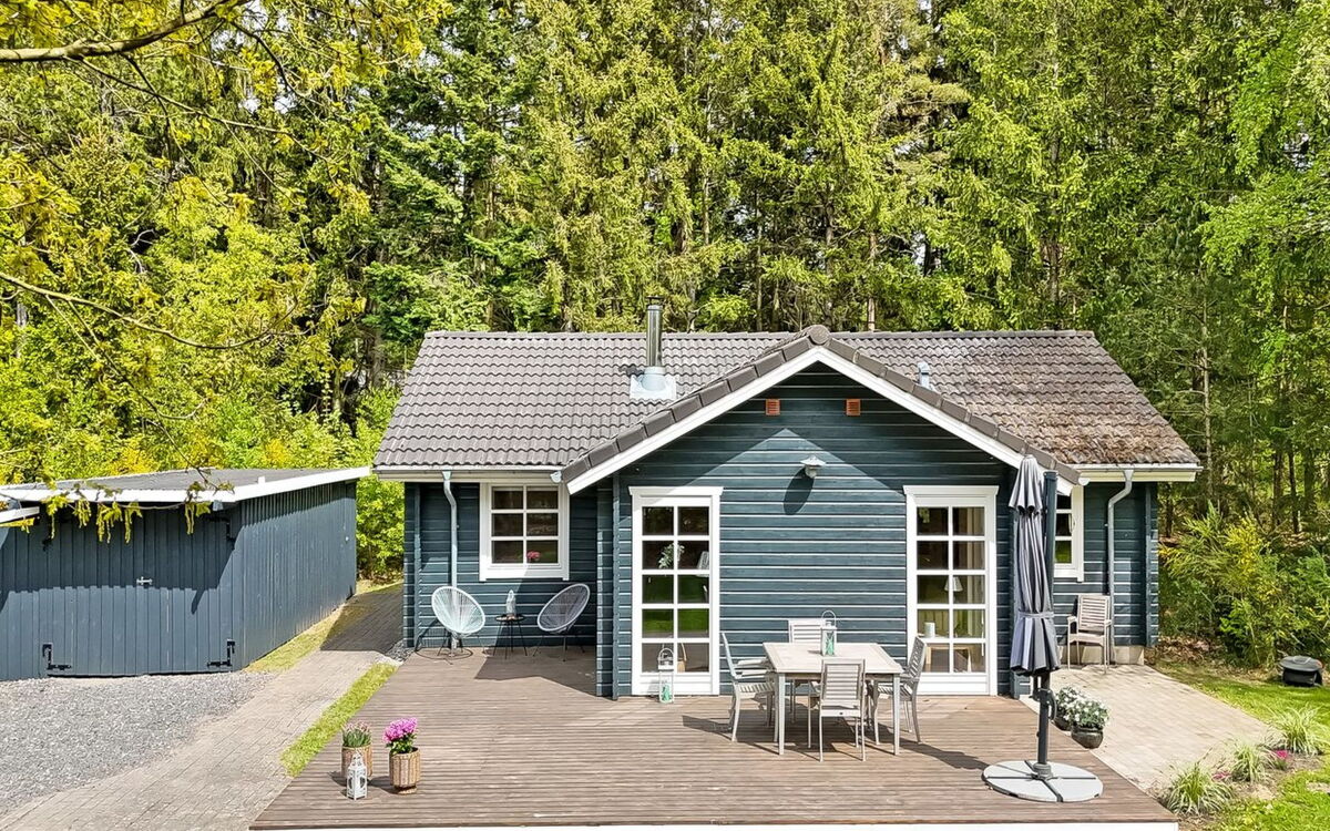 Iorund - 9Km from the Sea