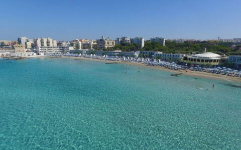 Gallipoli Apartment Ac, Seaside: Blu, Risorse Idriche, Acqua, Corpo D'Acqua, Orizzonte, Mare, Waterway, Costiera E Morfologie Oceanic, Spiaggia