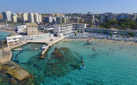 Giovanni Apartment In Gallipoli, Ac, Seaside: Mare, Costiera E Morfologie Oceanic, Costa, Spiaggia, Riva, Ricorrere, Condominio, Oceano, Moto D'Acqua, Barca