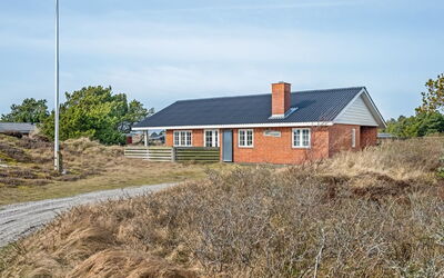 Uddi - 1.3Km from the Sea