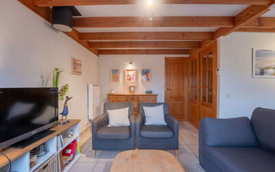 Pippa with Parking & Garden 599.1: Mobilia, Interior Design, Pavimentazione, Pavimento, Legna, Soffitto, Camera, Divano, Tavolo, Soggiorno