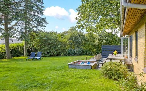 Matild - 250M from the Sea: Estate, Shade, Driveway, Agriturismo