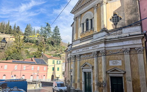 Casa Io': Architettura, Car Famiglia, Chiesa, Cappella, Veicolo Di Lusso, City Car