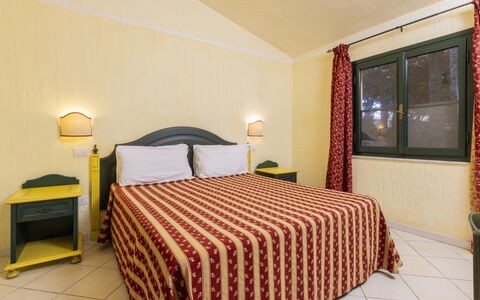 Nature & Country Resort Near The sea: Mobilia, Interior Design, Pavimento, Pavimentazione, Soffitto, Ricorrere, Sedia, Hotel, Piscina, Pianta Della Casa