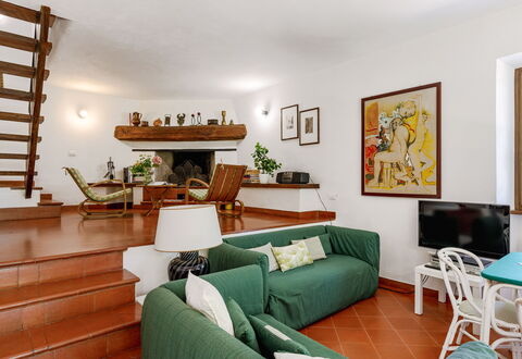 Casa Iume: Interior Design, Mobilia, Pavimentazione, Pavimento, Legna, Camera, Divano, Soffitto, Soggiorno, Tavolo