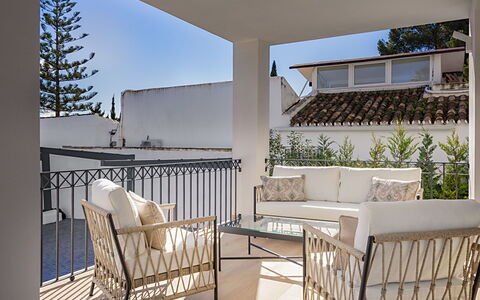 Bonita: Appartamento, Condominio, Zona Residenziale, Hotel, Shade, Balcone, Piscina, Resort Citta '
