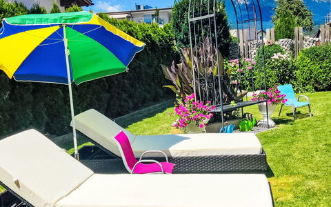 Helga: Mobili Da Esterno, Mobilia, Giardino, Ricorrere, Ombrello, Shade, Sedia, Eco Hotel, Prato, Tempo Libero
