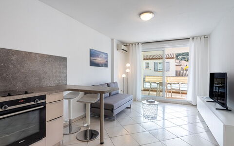 Côté Port: Piscina, Zona Residenziale, Condominio, Appartamento, Ricorrere, Estate, Shade, Villa, Hacienda, Dimora
