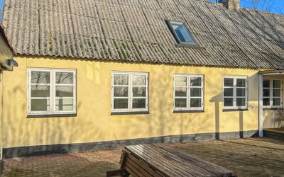 Aulikki - 2Km from the Sea